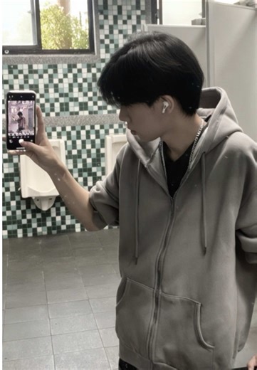 我不逃，妳脫：一段有趣的故事