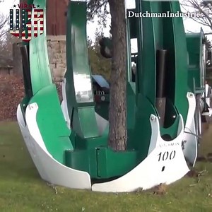 Here's the machine that allows to move and transplant trees entirely 🚛⬅🌲 | Universe