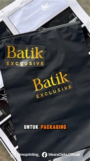 Sticker Glossy vs Matte — apa bezanya sebenarnya? 👀 Pilih salah, nanti hasil tak sama macam yang dibayangkan. Jom tengok explanation video ni 🎥😊 | MesraCipta.Official