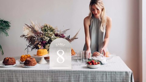JOYIT Arch Wedding Table Numbers 1-20 with Stands – 5" X 7" Acrylic Mirrored Gold Table Number Holders, Perfect for Wedding Receptions, Parties, Anniversaries, and Events