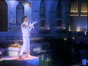 Andy Gibb - Shadow Dancing (1984 Live In Chile - Part I - 15)
