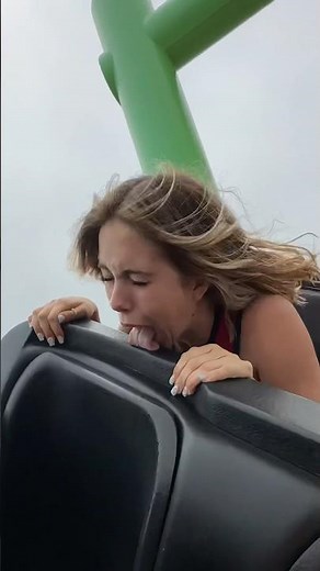 Cloning a Woman in an DNA Laboratory🧬