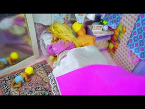 Barbie & Ken Doll Family Baby Morning Routine I Bath House Vacation Routine