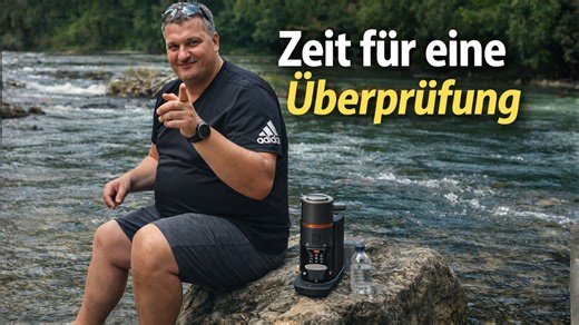 Goldwaschen am Bach mit Solarstrom und E-Auto laden