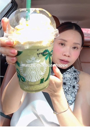 แก้ว Matcha Chocolate Frappe จาก Starbucks