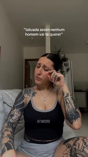 Maria Lídia on Instagram: "😛✌🏻"