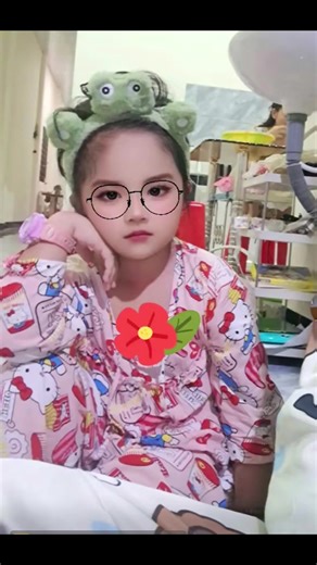 Video của Hieu nhom kinh cóng bông…@ (@hieu.cua.nhom.cng) với bản nhạc nhạc nền - lucie0423 - Lucie hay cười 👩‍❤️‍👩