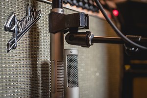 Compare and contrast the Royer Labs flagship R-121 microphone with the brand new R-10 on several different guitar set-ups in our shootout video. | Vintage King