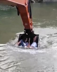 11M views · 126K reactions | Playful youngsters ride excavator bucket | MetDaan Tips | Facebook