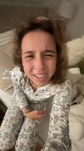 morning vlog 🫶🏼💐🚌 #backtoschool #trending #school #vlog #vlogs #vlogger #vloger #morning #morningvlog #morningvlogger #grwm #grwmforschool #grwms #grwmacc #grwmsacc #grwmaccount #grwmaccounts #schoollunch #schoolvlog #schoolvloggz #backtoschoolhairstyles #schoolmorning #asmr #asmrmorningroutine #rollerrabbit #rollerrabbitpjs #trendy #preppy #talkinggrwm #facelesspictures #schoollife