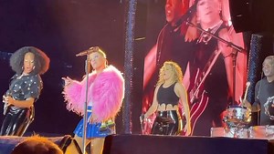 2.3K views · 1.2K reactions | I am here Posted @withregram • @merkl.saskia One of my favorite songs ❤️ I am here ❤️ #pink #konzert #hannover #heinzvonheiden #concert #live #pinkfansforever #aleciabethmoore #aleciamoore #iloveyou #thankyou #enjoylife #celebrategoodtimes #celebratelife #lifeisshort #❤️ #summercarnival #iamhere | Pink Lovers South Australia | Facebook