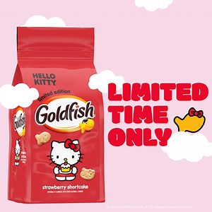 Say hello to our NEW Limited Edition Goldfish® Hello Kitty Strawberry Shortcake Flavored Grahams. 🍰 #HelloKittyGoldfish | Goldfish