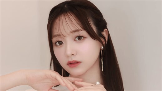 森香澄(30)「あざといですwww」セクシーオフショットをファン絶賛 - ABEMAエンタメ - 話題のSNS (ニュース) | 無料動画・見逃し配信を見るなら | ABEMA