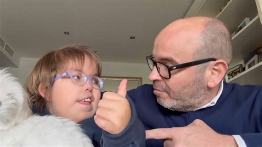 Inclusión y accesibilidad: la lección de Meme y su padre en el Día Internacional de las Personas con Discapacidad