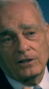 Former Deputy District Attorney Vincent Bugliosi revisits the Manson case with Bill Kurtis, as the two unpack evidence from the Tate-LaBianca murder trials. Bugliosi discusses his Helter Skelter theory, explaining how Manson’s reported interpretation of the White Album fueled his belief in a race war, ultimately leading to the tragic killings of Sharon Tate and others. | CieloDrive.com