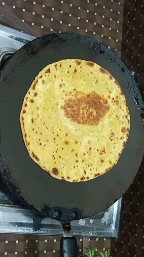 Makki Ki Roti | Easy Way | Shorts | Youtubeshorts | SAF daily cooking