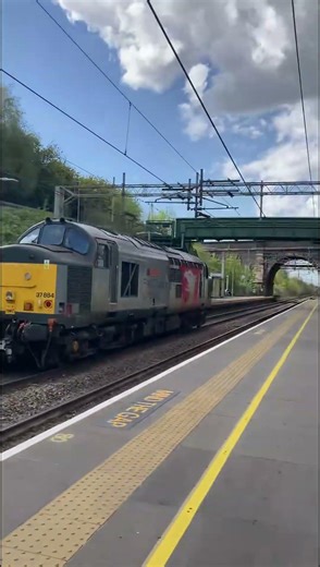Class 37884 'Cepheus' at Hartford! #trainspotting