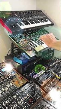 Roland System-1 - JDX-i - MC-101 #synthmusic #technomusic