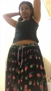Desi girl remove dress
