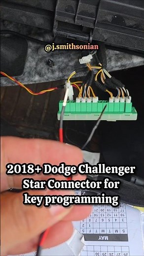 Dodge Challenger 🌟 star connector (canbus junction block) location w/12+8 connector #keyprogramming