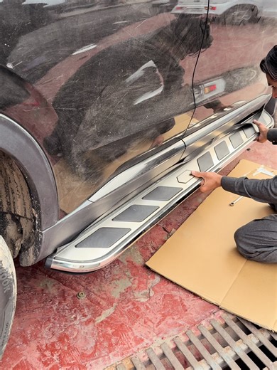 How to Install Haval H6 Side Steps (Step-by-Step Guide) Installing side steps on Haval H6 is simple when done the right way. Follow these steps for a safe and perfect fit: 🛠️ Tools Required Socket & wrench set Jack (optional) Measuring tape Torque wrench (recommended) 🚗 Installation Steps 1️⃣ Park the car on a flat surface and engage the handbrake 2️⃣ Locate the factory mounting points under the car 3️⃣ Align side step brackets with the mounting points 4️⃣ Fix brackets using provided bolts (do