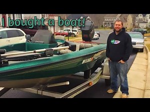 I bought a boat!!