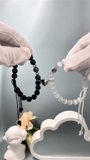 Best designing with locket chain