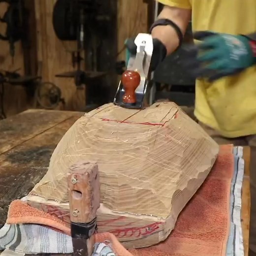 Catalpa Bowl Step 3_ Finish the bottom and handles. _woodworking _bowlcarving _handtoolsonly _carving _satisfaction #chopwithcris #handtoolsonlyhandtoolsonly #chopwithchris #woodworking #handtoolsonly | Chop With Chris | Facebook