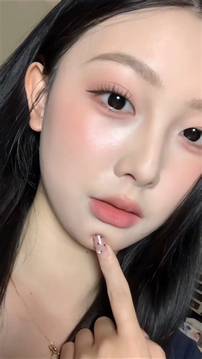 10 Makeup Tricks That Make You Look Like a Pro 💄✨ #Shorts