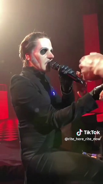 Cardinal Copia cirice @thebandghost