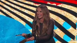 "Fans! Fans! Fans! Fans! Fans!" Carly Pearce accepts the award for Collaborative Video of the Year and immediately thanks her fans! ❤️ #CMTAwards | CBS