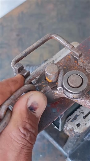 This tool makes the welder's work easier #diyprojects #diy #ironworking #fyp #automobile | Iron Crafter