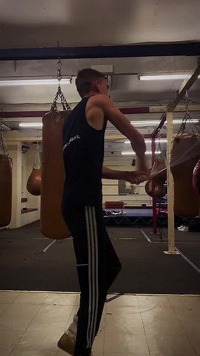 pt1 #boxing #viral #tiktok #mma #ufc #boxeo #boxingtok #boxtok #fight #fighting #gymtok #gym #fight #fighting #foryou #foryoupage #fitness #jumprope