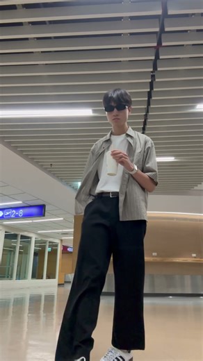 查理的mini vlog ｜機場明星style穿搭