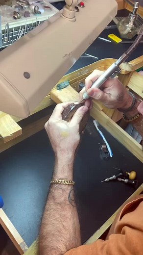 How a Cuban link is made #fyp #diamond #gold #jewelry #customjewelry