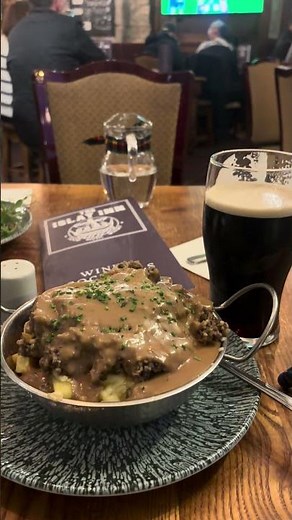 Haggis | food to try in scotland Glasgow | Guinness beer
