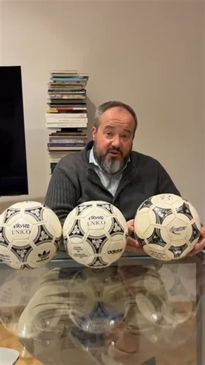 retro_footballs on Instagram: "¿Quieres saber porqué se considera al adidas Questra 1994, el último balón oficial de tipo clásico? pues no te pierdas este reel. A modo de aclaración del video, comentar que en el mundial de Mexico 70 se jugaron encuentros con balones de 32 paneles sin pentágonos negros, el balón Chile durlast es 100% de color blanco y el balón sin nombre de modelo llamado por la marca alemana “32 paneles en cuero natural” (este tipo de balón fue usado en el grupo A de Mexico 70 y
