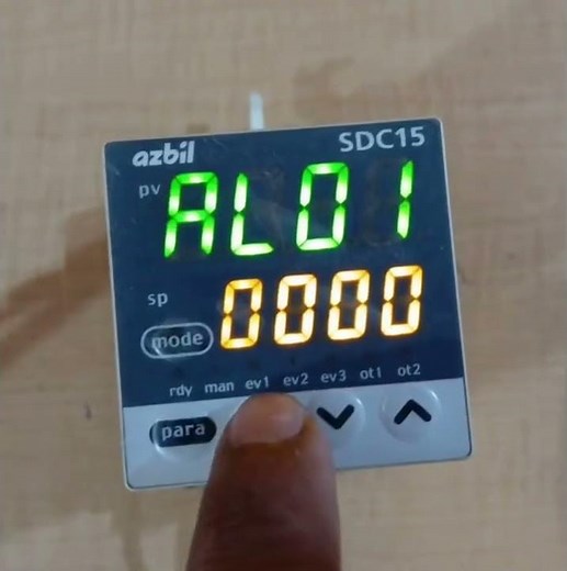 Azbil SDC15 Temperature Controller | PID Temperature Controller for Industrial Automation