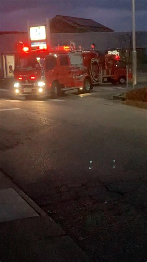 【緊急走行】建物火災発生！部署変更の為現場から緊急走行する消防団ポンプ車！ #automobile #緊急走行 #火災 #事件 #消防車 #警察 #消防団