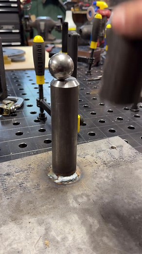 The Secret Behind Ball Bearing Hinges for Giant Doors