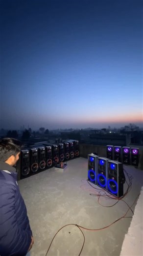 pareek on Instagram: "Suba 3:55 Pe Hanuman Chalisa Ka Path 🚩👍🏻✅#tranding #viralvideos #hnumanbhakt🙏🏻🙏🏻💕♥️❤️ #hnumanji🌺🌺🌺🙏🕉️ #instagramreels"