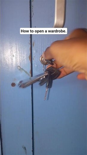 How to open a wardrobe..#secrethacks #tech #habitsthatchangeyourlife #hacks