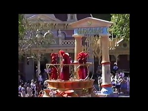 Disneyland's Hercules Parade 1997 in Time Lapse