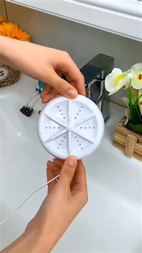 Jaadui Gadgets on Instagram: "Comment for link 🖇️ Potable Mini washing machine #coolgadgets #reelsviral #bathroom #cloth #washington"
