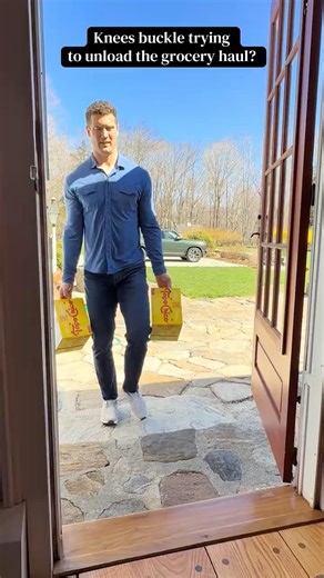 Knees Buckle Every Time You Carry Groceries? Do This Lunge Stability Fix.