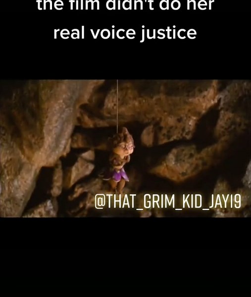 how could they not use this its better than the song in the movie #foryoupage #chippetes #alvinandthechipmunks #insanevoices #goodsinging