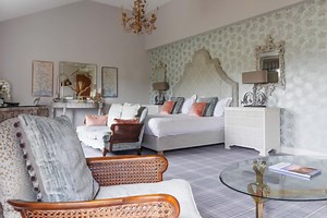 Experience Golfing Bliss at Peak Edge Hotel with the Stay and Golf for Two Package