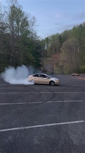 When gas prices get high… so you buy a V8 Prius 😳😅🔥 #toyota #prius #v8
