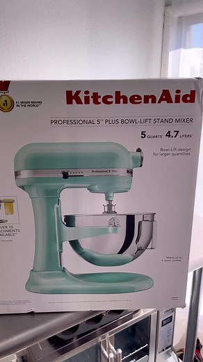 New KitchenAid Mixer in Juniper: Baking Cupcake Ideas