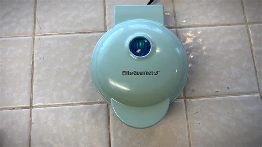 Watch The Best Electric Nonstick Mini Waffle Maker #Holiday2023 on Amazon Live